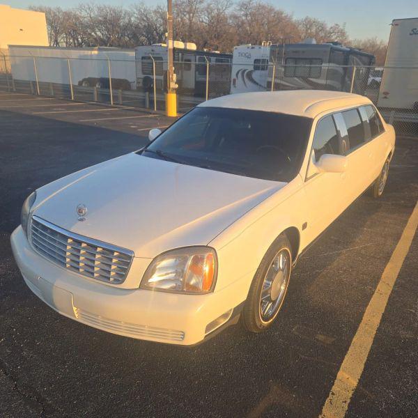 2000 Cadillac DeVille Standard