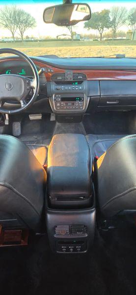 2000 Cadillac DeVille Standard