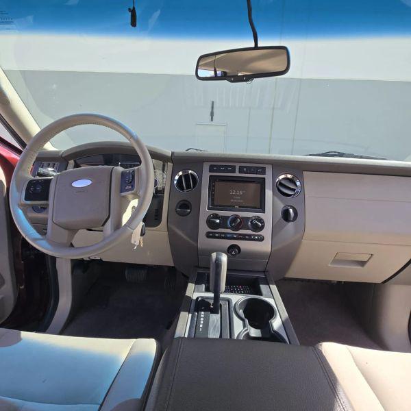 2011 Ford Expedition XLT