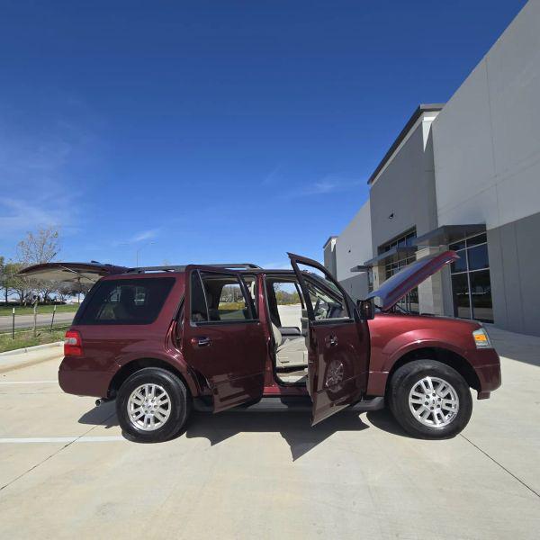 2011 Ford Expedition XLT