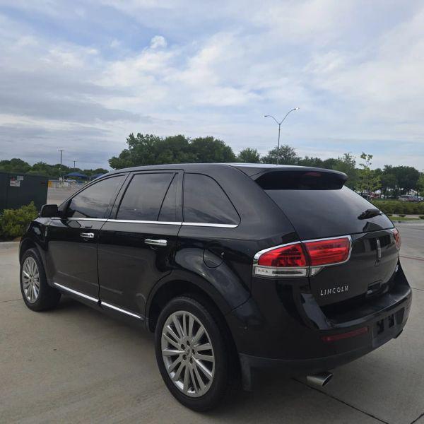 2013 Lincoln MKX Base