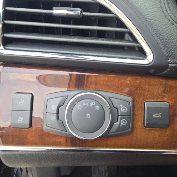 2013 Lincoln MKX Base
