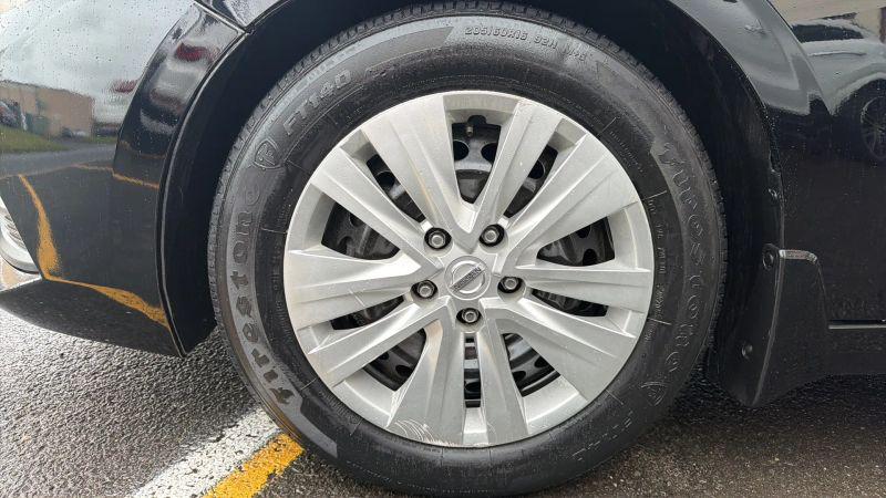 2023 Nissan Sentra S Xtronic CVT