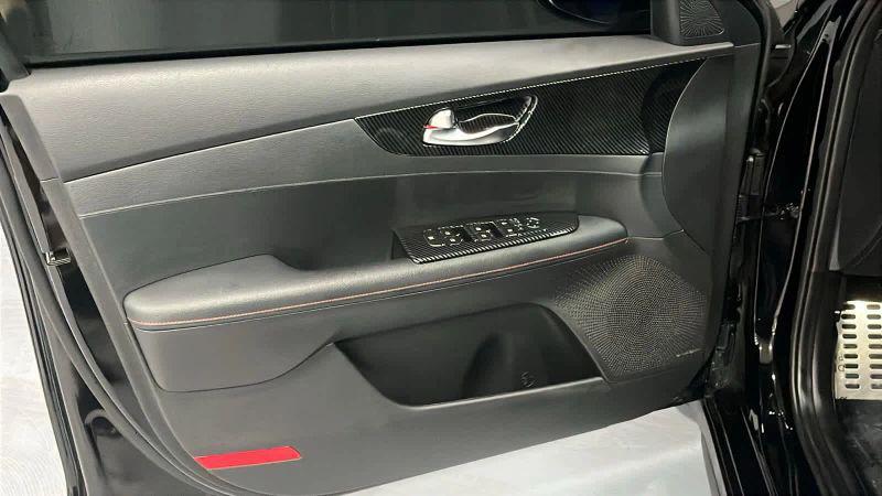 2023 Kia Forte GT Manual
