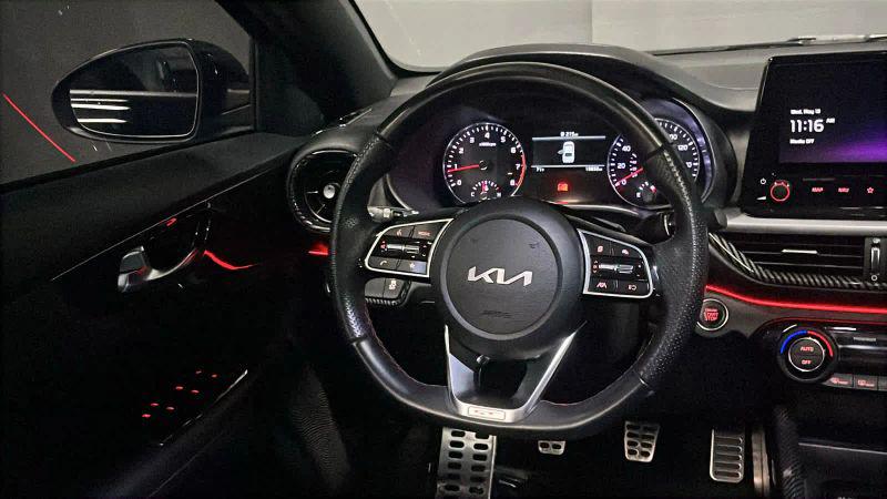 2023 Kia Forte GT Manual
