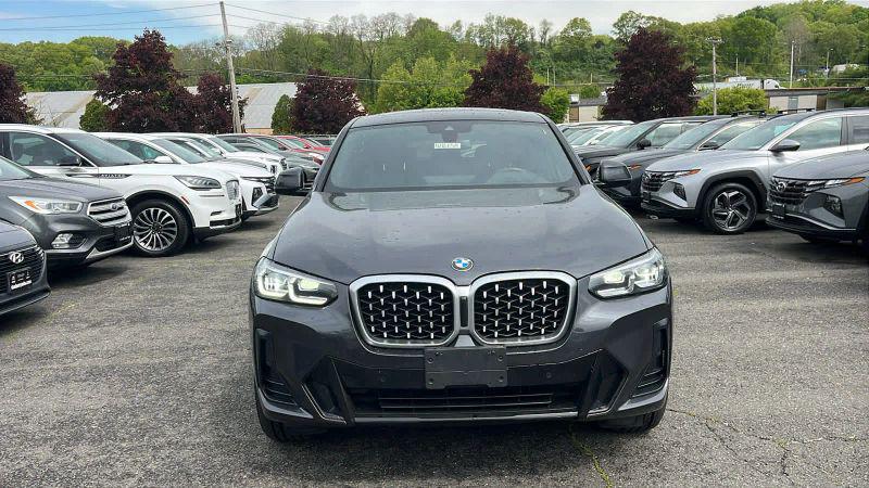 2024 BMW X4 xDrive30i