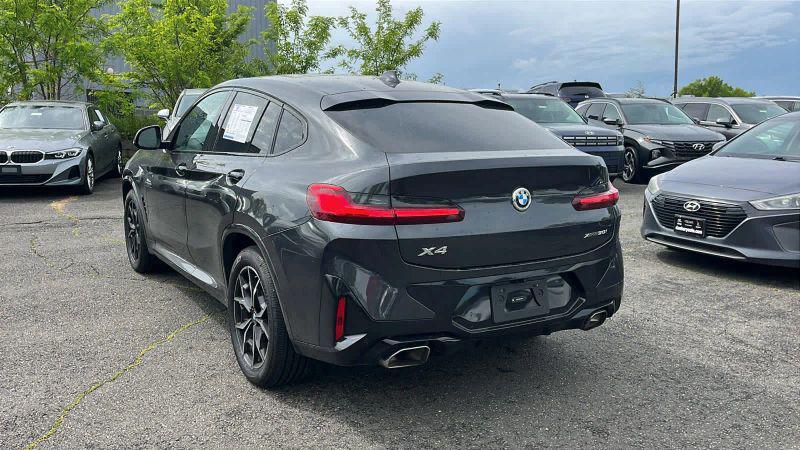 2024 BMW X4 xDrive30i