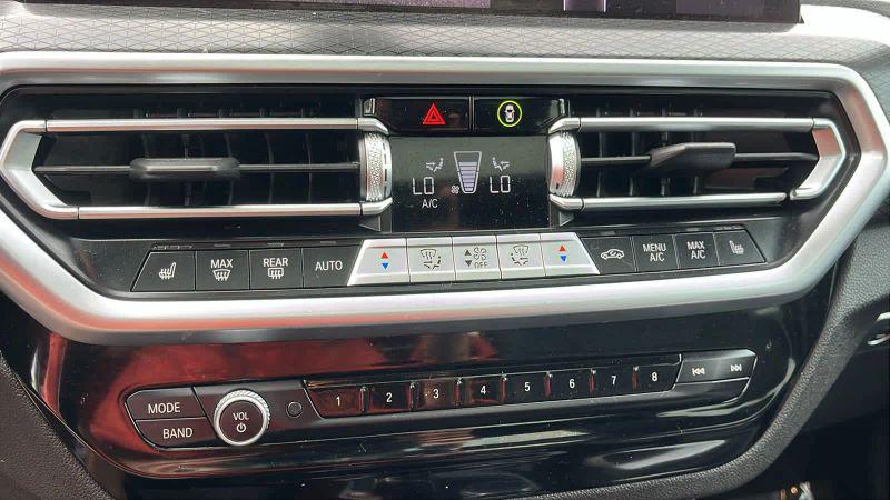2024 BMW X4 xDrive30i