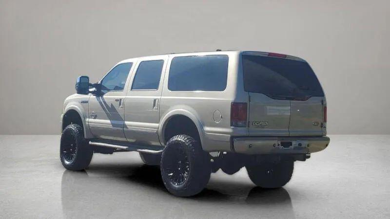 2005 Ford Excursion Limited