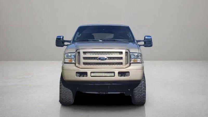 2005 Ford Excursion Limited