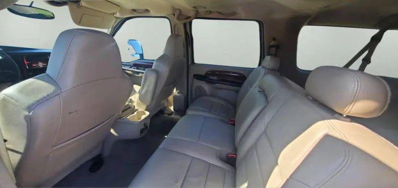 2005 Ford Excursion Limited