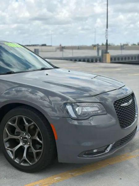 2018 Chrysler 300 300S