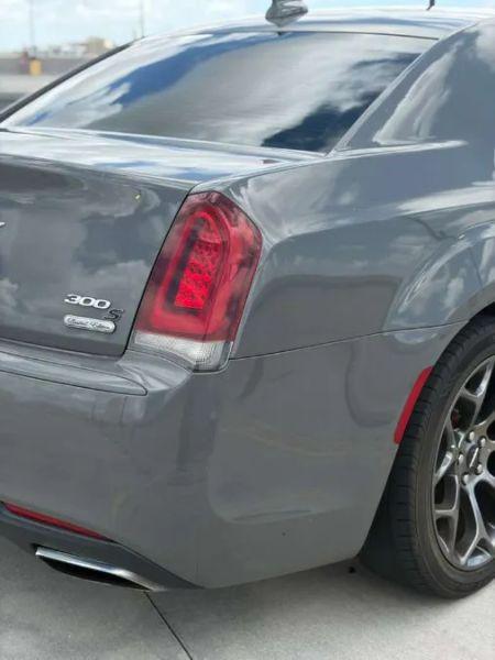 2018 Chrysler 300 300S