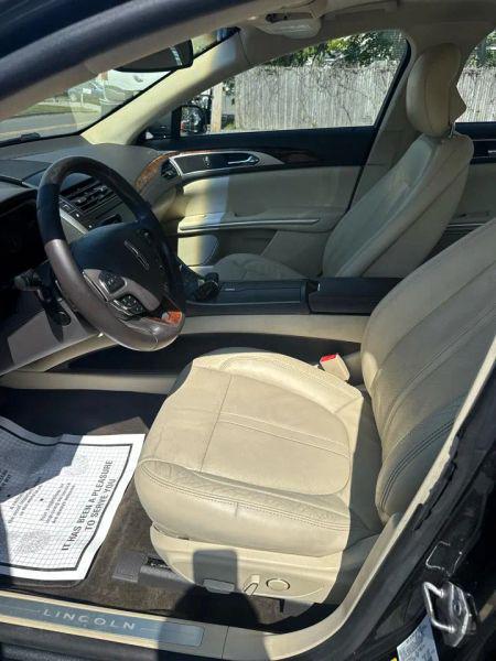2015 Lincoln MKZ Base