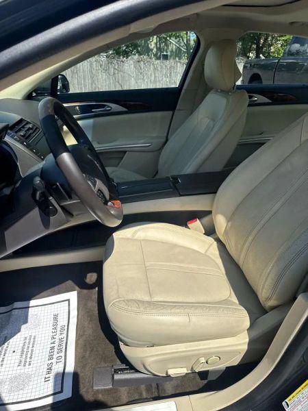 2015 Lincoln MKZ Base