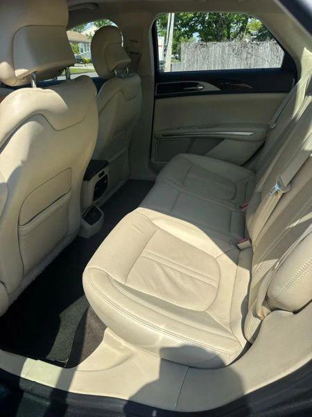 2015 Lincoln MKZ Base