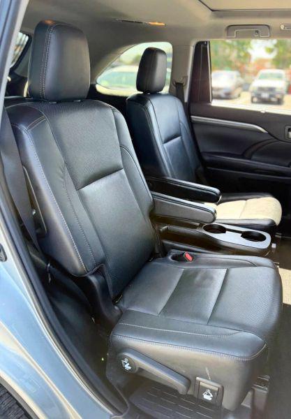 2019 Toyota Highlander Limited Platinum