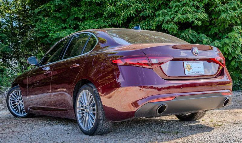 2019 Alfa Romeo Giulia Ti Lusso RWD