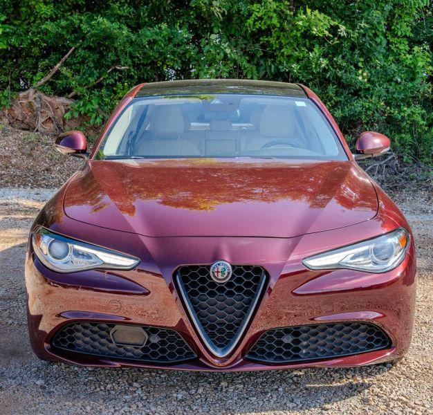 2019 Alfa Romeo Giulia Ti Lusso RWD