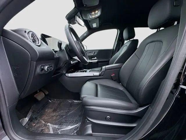 2025 Mercedes-Benz GLB 250