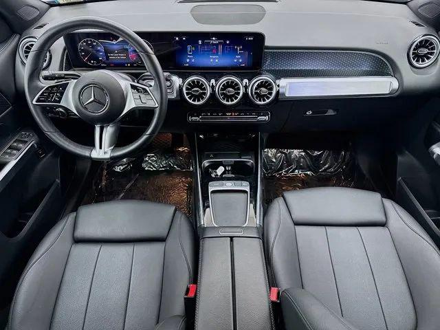 2025 Mercedes-Benz GLB 250