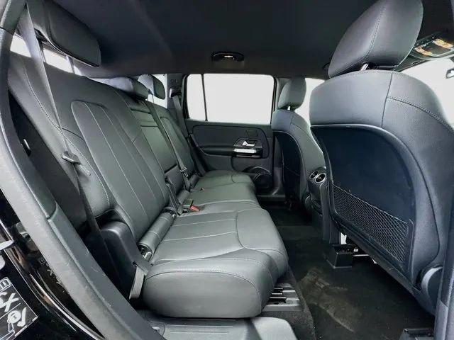 2025 Mercedes-Benz GLB 250