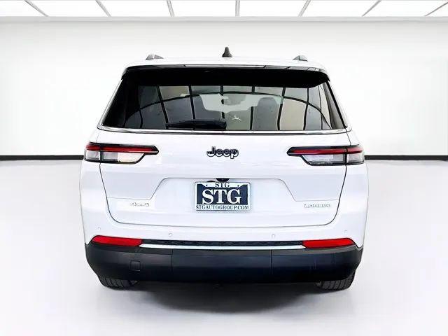 2023 Jeep Grand Cherokee L Laredo 4x4