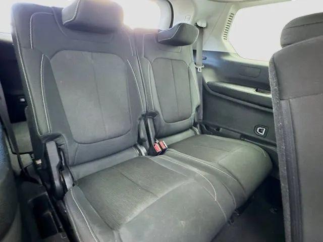 2023 Jeep Grand Cherokee L Laredo 4x4
