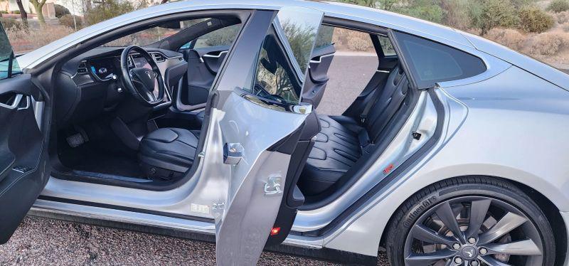 2014 Tesla Model S P85