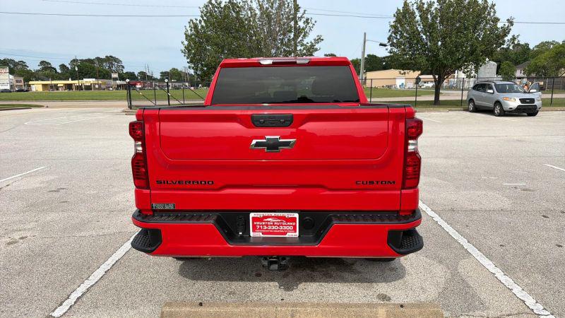 2024 Chevrolet Silverado 1500 2WD Crew Cab Short Bed Custom