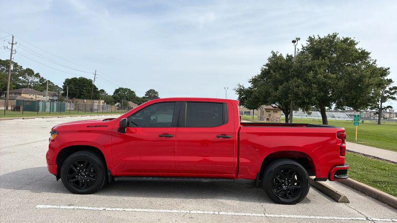 2024 Chevrolet Silverado 1500 2WD Crew Cab Short Bed Custom