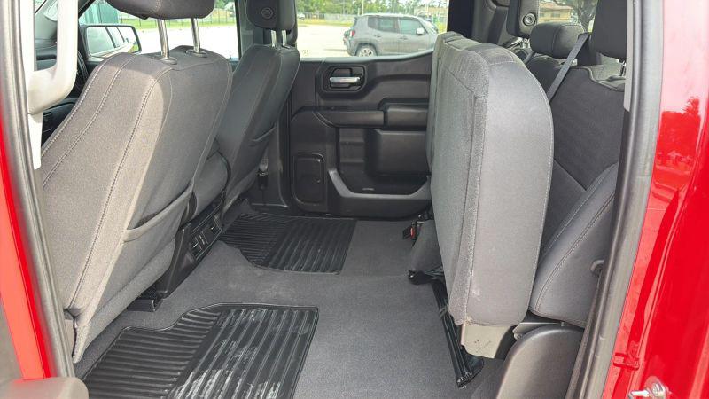 2024 Chevrolet Silverado 1500 2WD Crew Cab Short Bed Custom