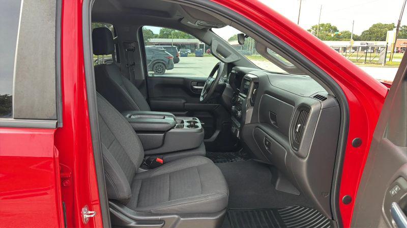 2024 Chevrolet Silverado 1500 2WD Crew Cab Short Bed Custom