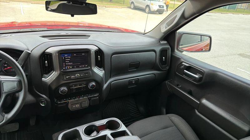 2024 Chevrolet Silverado 1500 2WD Crew Cab Short Bed Custom