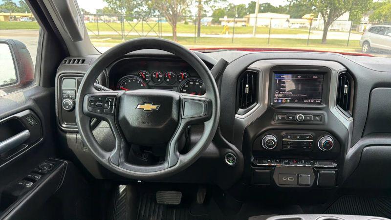 2024 Chevrolet Silverado 1500 2WD Crew Cab Short Bed Custom