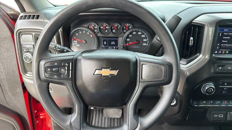 2024 Chevrolet Silverado 1500 2WD Crew Cab Short Bed Custom