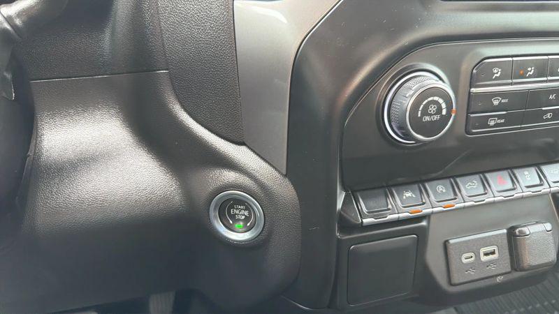 2024 Chevrolet Silverado 1500 2WD Crew Cab Short Bed Custom