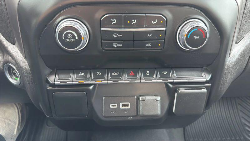 2024 Chevrolet Silverado 1500 2WD Crew Cab Short Bed Custom