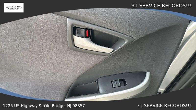 2011 Toyota Prius Two