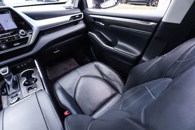 2020 Toyota Highlander Platinum