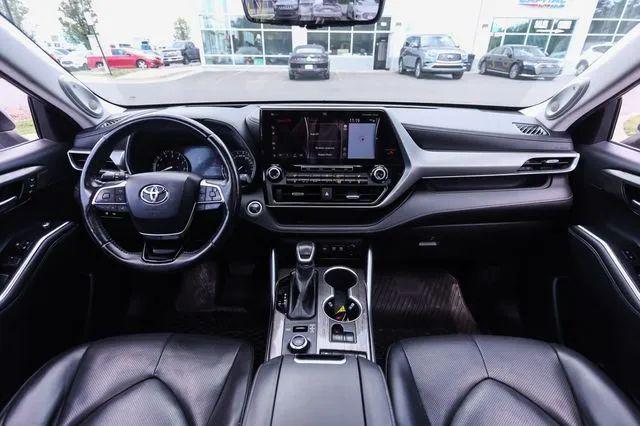 2020 Toyota Highlander Platinum