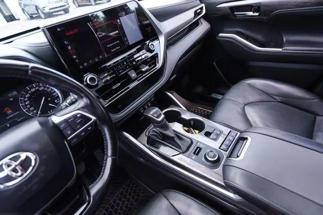 2020 Toyota Highlander Platinum