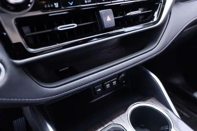 2020 Toyota Highlander Platinum