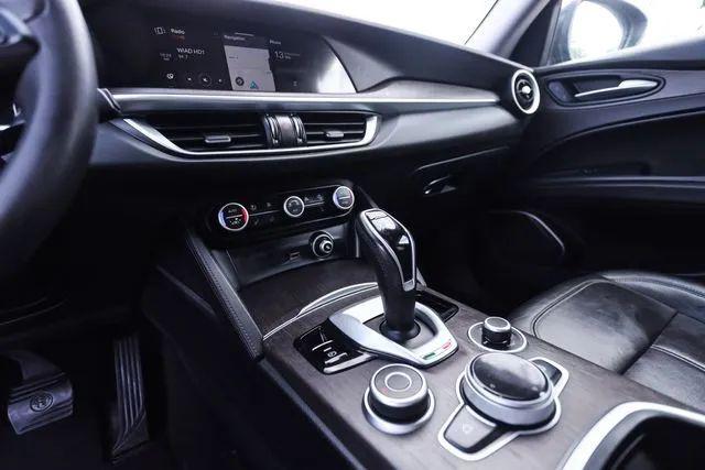 2021 Alfa Romeo Stelvio Ti AWD