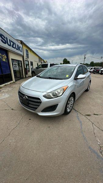 2017 Hyundai Elantra GT Base