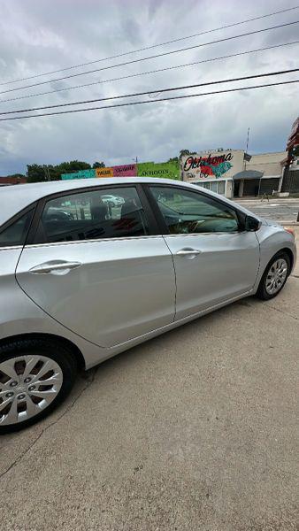 2017 Hyundai Elantra GT Base