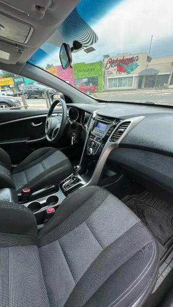 2017 Hyundai Elantra GT Base