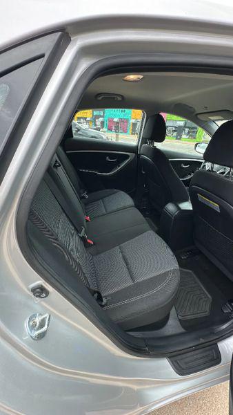 2017 Hyundai Elantra GT Base