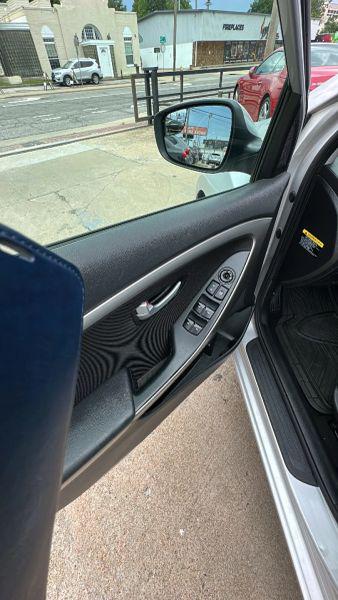 2017 Hyundai Elantra GT Base