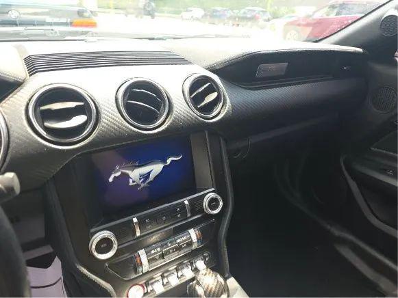 2021 Ford Mustang Base